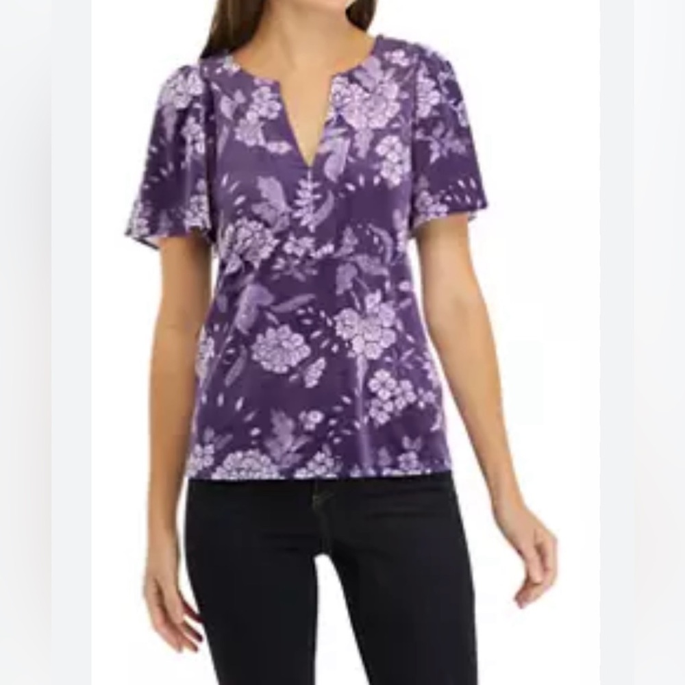Crown & Ivy Women's‎ Sz Plus 3X Purple w/White Flowers Velvet V-neck Top NWT